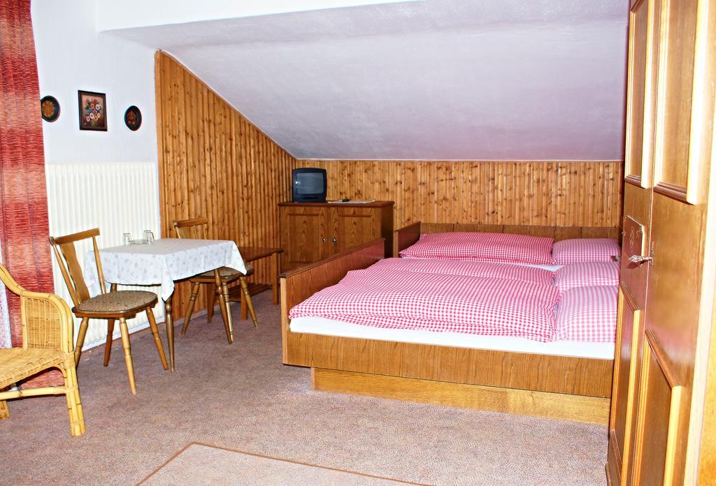 Pension Alpentraum Целль-ам-Зеє Номер фото